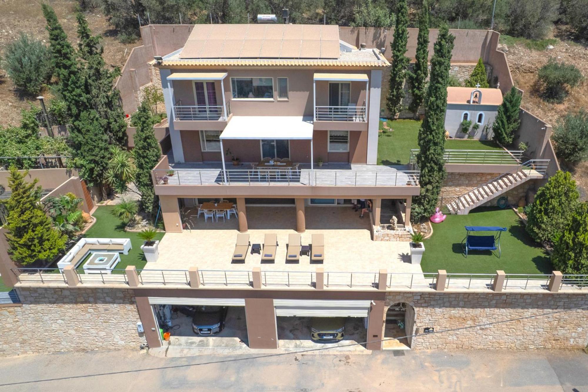 Superb Yiorgos - Heated Pool Jacuzzi - Seaview Villa Iraklion