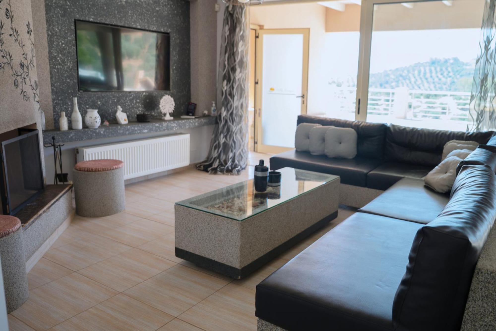 Superb Yiorgos - Heated Pool Jacuzzi - Seaview Iraklion